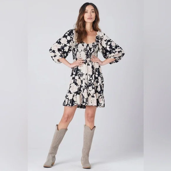 Saltwater LUXE Lane Mini Dress in Black Floral Large - Picture 1 of 7